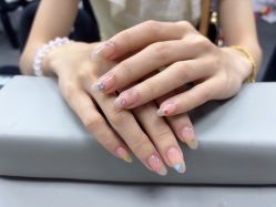 -芊屿芊浔美甲