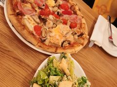 -城市大道红炉披萨烘焙坊