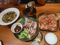 -老滇山寨•云南特色菜•地方菜•民族风情歌舞表演(金碧店)