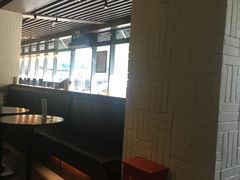 -星巴克(西藏路店)