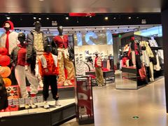 -NIKE品牌体验店(金源新燕莎店)