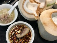 -东椰·海南椰子鸡火锅(朝阳门店)