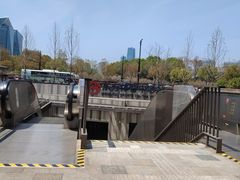 -东方体育中心(地铁站)