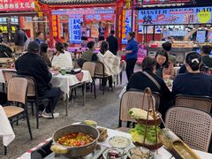 -刘姐啤酒鱼民族演艺餐厅(西街总店)