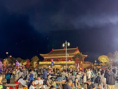 -巴陵广场