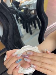 -芊屿芊浔美甲