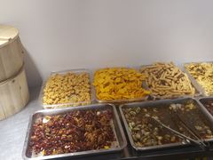 -王婆乔鲜鱼自助火锅(蜀汉路店)