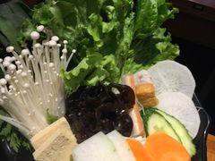 -呷哺呷哺(松北万象汇店)