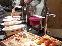 -圣丰索菲特·2 On 988 Café 自助餐厅