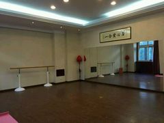 -菩提慧宾养生堂(梦幻亮点世界公园店)