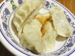 至尊手造煎饺-蒙自源过桥米线(红谷滩万达店)