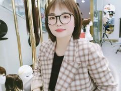 -LAQUEEN 时尚健康假发(万象城总店)