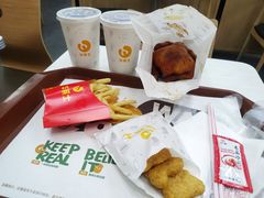 蜜汁手扒鸡-华莱士·全鸡汉堡(黄岐1店)