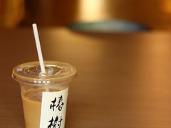 燕麦拿铁-椿树咖啡