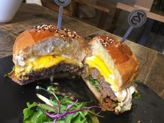 -HIGH FIVE哈福手工汉堡(桂林路店)