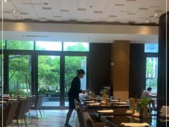 -上海漕河泾万丽酒店