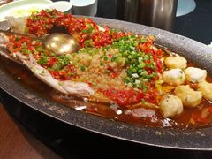 老坛剁椒鱼头王-望湘园·洞庭渔宴(浦江欢乐颂店)