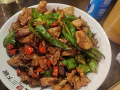 -富正毅三下锅·湘西韵味(天门山索道店)
