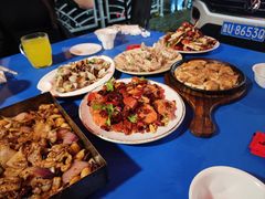 -老东镇啤酒屋海鲜加工·蒸汽海鲜·海鲜烧烤(台东店)