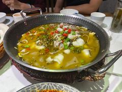 -有红鸡毛店·川菜(建设路店)