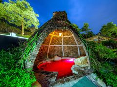 -森波拉火山温泉