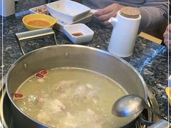 -一席地·本地鸡窝·杭帮鸡火锅(萧山银隆百货店)