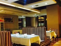 大堂-汉水缘鲜鱼庄(黄雁村店)