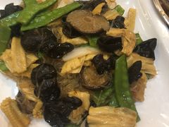-御满江海鲜酒家(洛溪新城店)