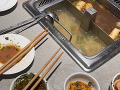 -海底捞火锅(宝龙广场夜宵主题店)