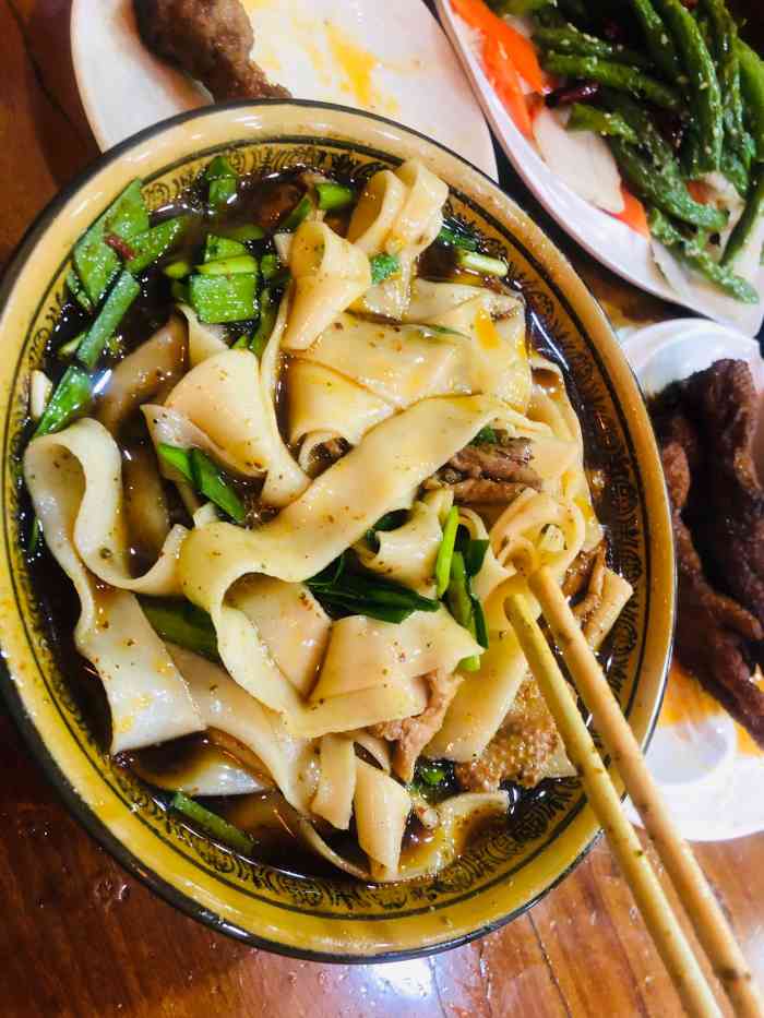 吴记麻辣鸡丝烩面(人民路店)