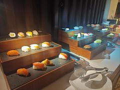 -亚洲国际大酒店·云顶阁旋转自助餐厅