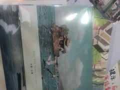-猫的天空之城概念书店(束河店)