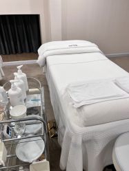 -JNK皮肤管理中心