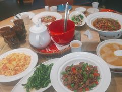-渝信川菜 · 川味家常菜(财富购物中心店)