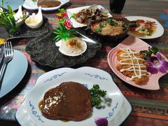 -忘忧草融合私房菜(红鼎国际店)
