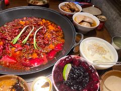 -萍姐火锅·公路夜市(武汉首店)