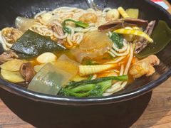 -万记麻辣烫国展总店