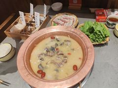 -阿婆情腊排骨火锅·野生菌季(古城旗舰店)
