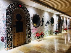 -碧中海汤泉汗蒸酒店