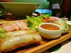 -越弥越南传统美食馆