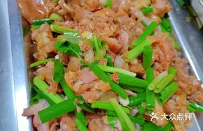 Six-Spice Pig's Trotters