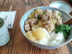 土豆焖鸡饭-春笙食堂.丼饭拉面寿司(GOGO新天地店)