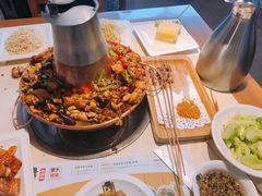-老佛爷炭火蛙锅直营(清滨路总店)