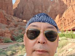 -天山神秘大峡谷