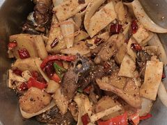 -炕锅羊肉土火锅面片大王