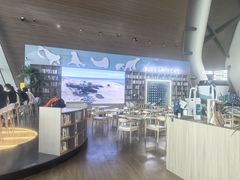 -抱抱地球咖啡馆(国家海洋博物馆店)