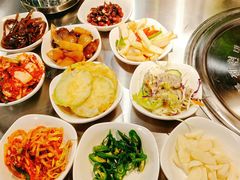 -韩聚屋韩国烤肉餐厅(新北万达店)