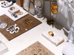 -LADY FAFA(巨鹿路陕西南路路口店)