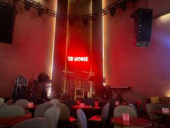 -TZ House音乐现场(来福士中心店)