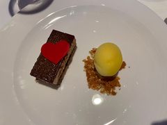 -AZUR聚(香格里拉饭店)